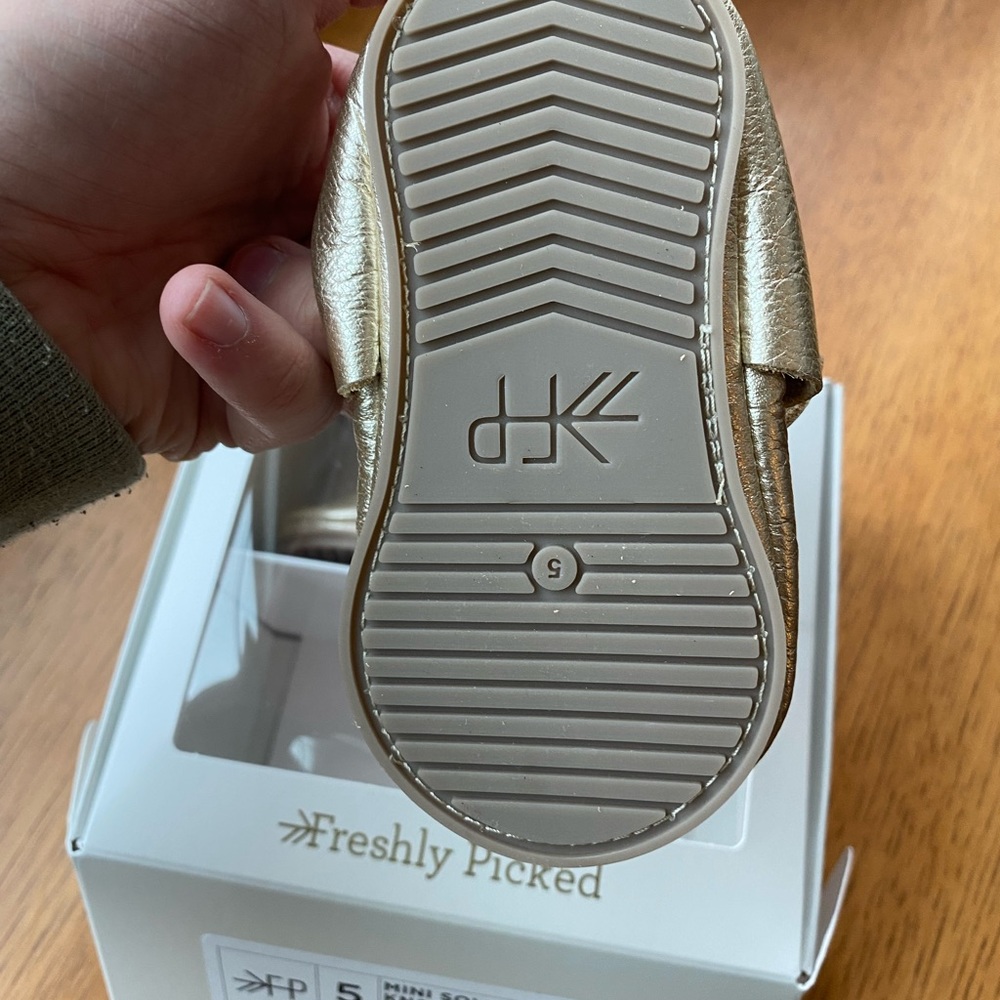 Freshly picked moccasins size 5 hard sole shoe.